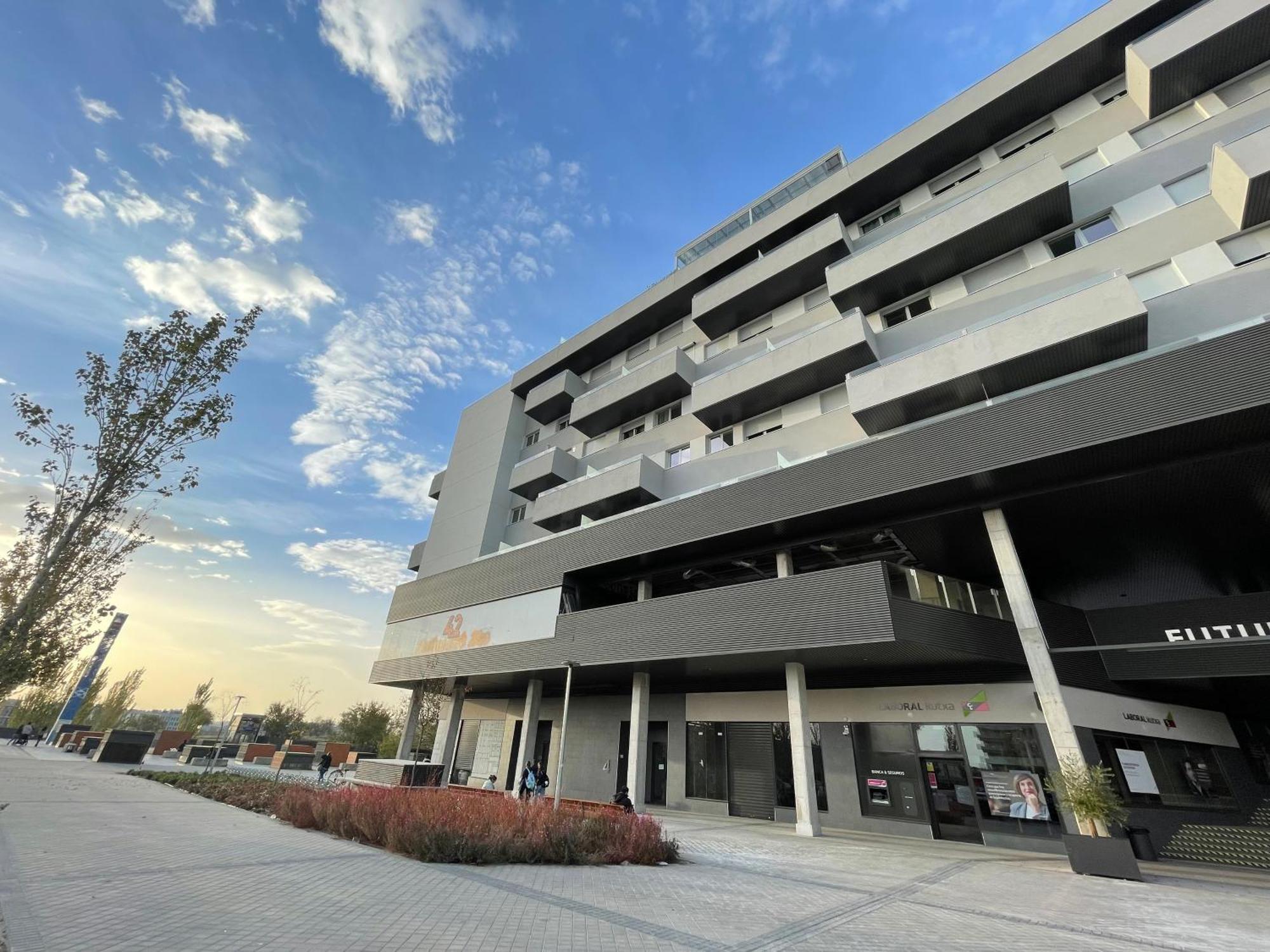 M3 Rivas Futura Apartment Luaran gambar